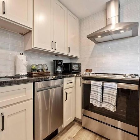 Hale Ono Loa 403- Top Floor, Ocean View, & Complete Modern Remodel Apartment Kahana Luaran gambar