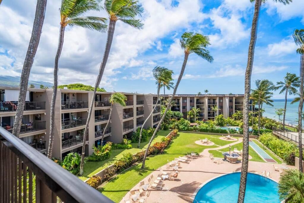 Hale Ono Loa 403- Top Floor, Ocean View, & Complete Modern Remodel Apartment Kahana Luaran gambar