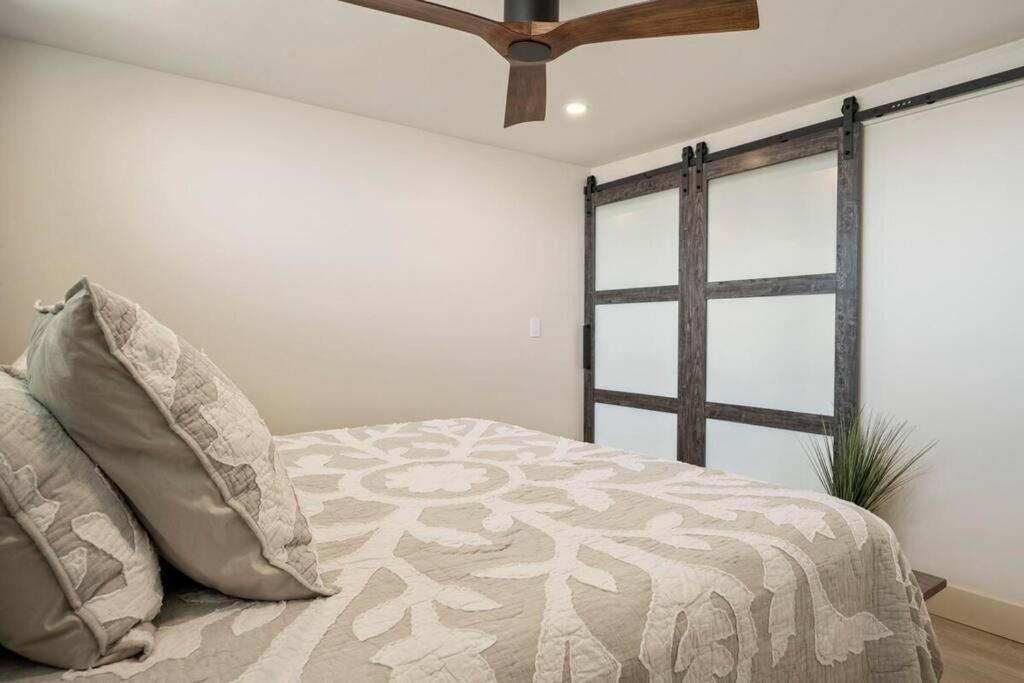 Hale Ono Loa 403- Top Floor, Ocean View, & Complete Modern Remodel Apartment Kahana Luaran gambar