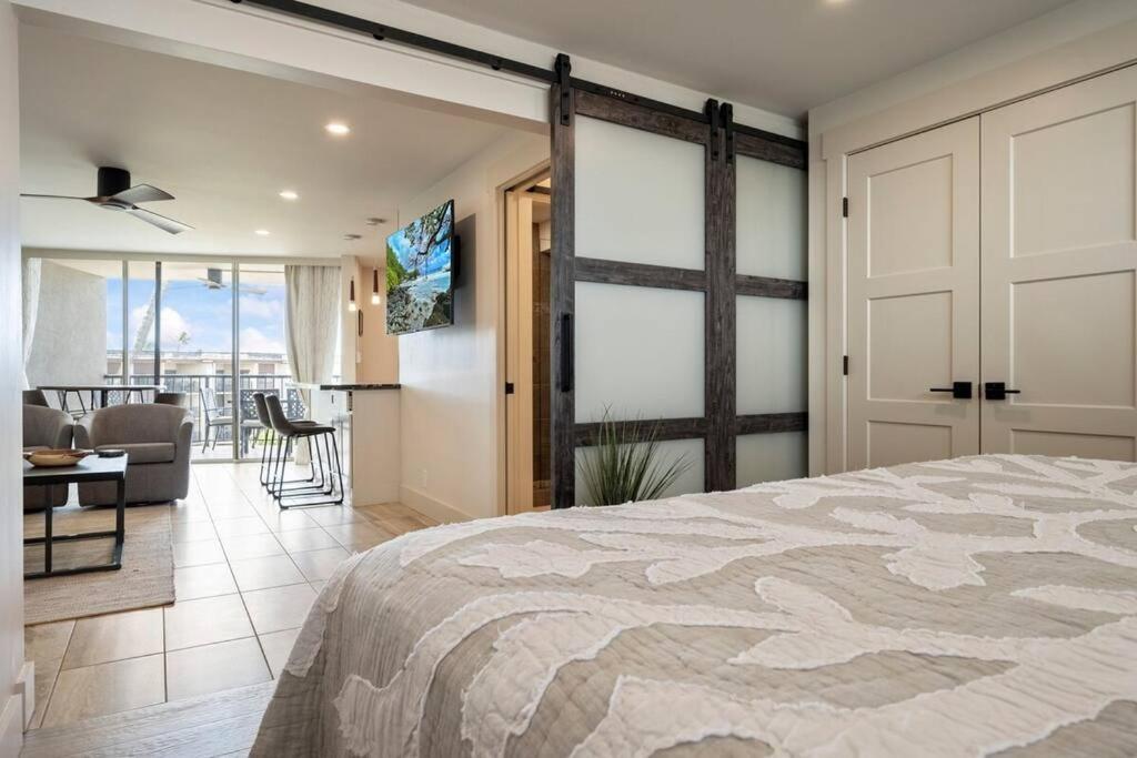 Hale Ono Loa 403- Top Floor, Ocean View, & Complete Modern Remodel Apartment Kahana Luaran gambar