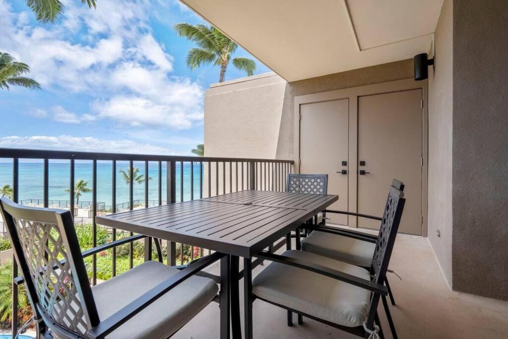 Hale Ono Loa 403- Top Floor, Ocean View, & Complete Modern Remodel Apartment Kahana Luaran gambar