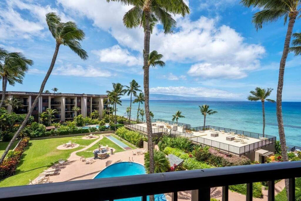 Hale Ono Loa 403- Top Floor, Ocean View, & Complete Modern Remodel Apartment Kahana Luaran gambar